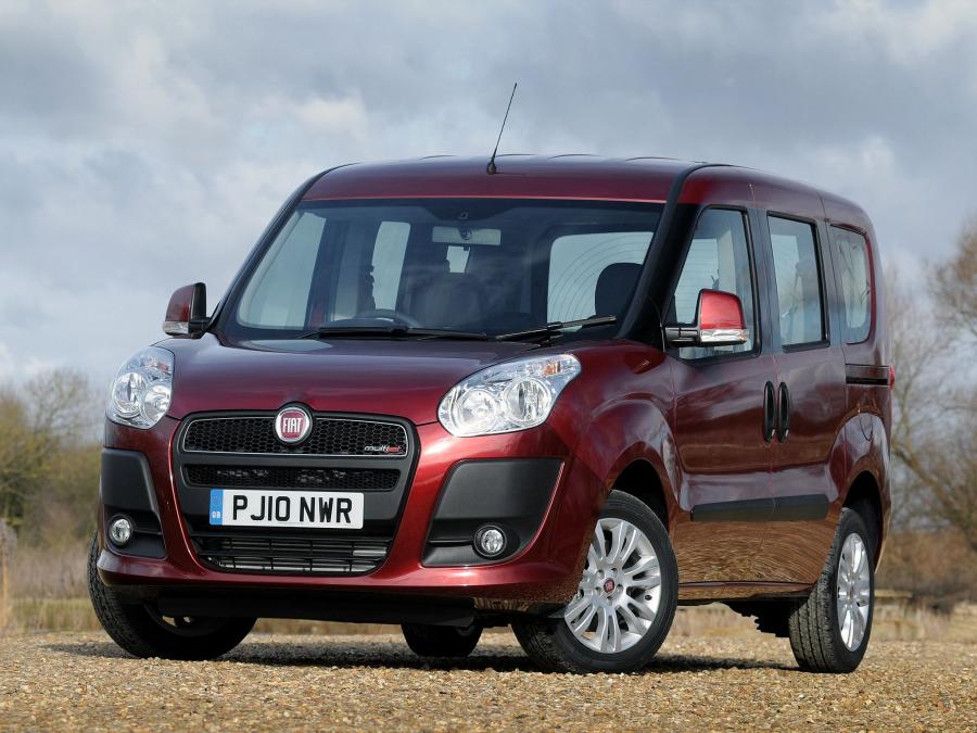  Fiat Doblo 2010 года  (UK) (фото 13 из 16)